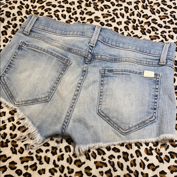 🎃 FINAL PRICE!! Wild fox Jean Shorts distressed - Picture 4 of 8